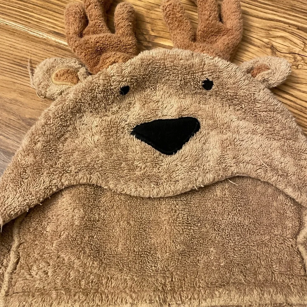 Pottery Barn Kids Beige Hooded Blanket‎ with antlers